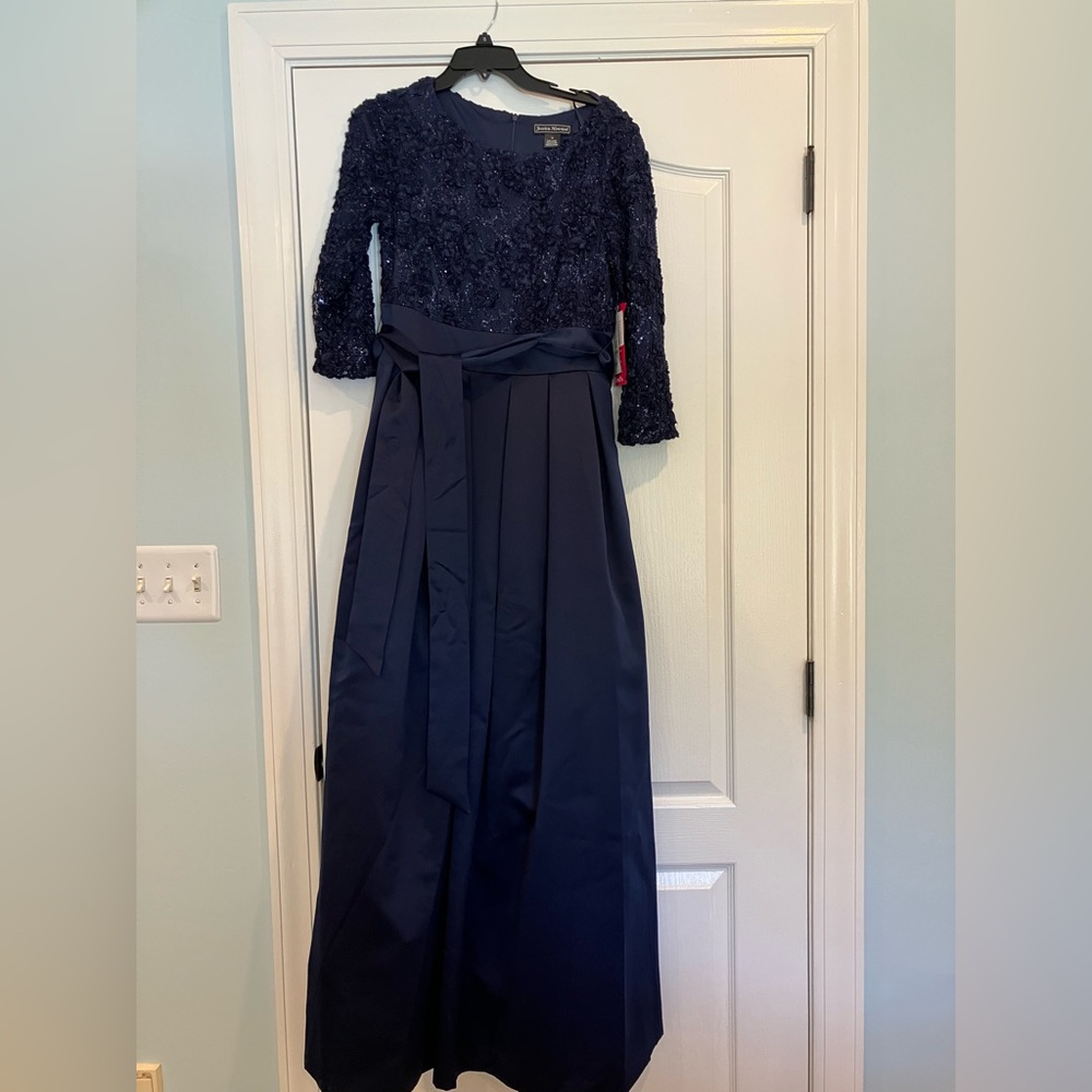 NWT Jessica Howard Navy Beaded Formal Gown